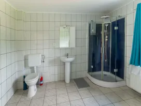 Family Villa Near Lake - Image 3
