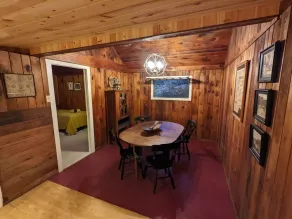 The Lodge: Restored Rustic 2 Bedroom On The River - Image 4