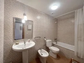 Small apartment in the center of Begur with parking - Image 2