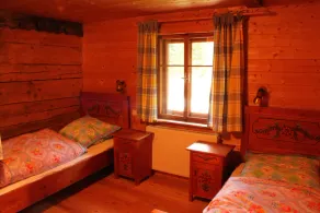 Holiday apartment with large property in a secluded location for up to 8 people. - Image 5