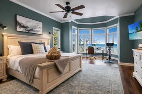 Insane luxury beachfront estate - complete with indoor pool, arcade and theater! - Image 5
