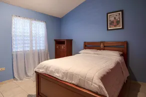 Beautiful and roomy residence close to nature adventure attractions! - Image 5