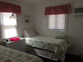 Lovely Home Ocean Bay Park - Image 4
