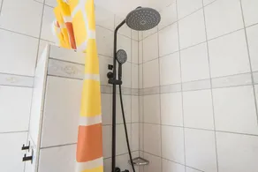 Appartamento \"Auf dem Eltenberg\" con giardino privato, 4 bagni e Wi-Fi - Image 4