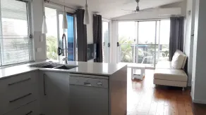 Maple Villa - The Beach House by the bay - Image 2