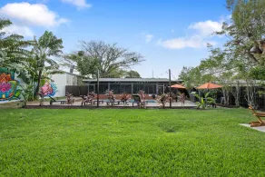 Private Oasis with Heated Pool, Pet Friendly - Image 4