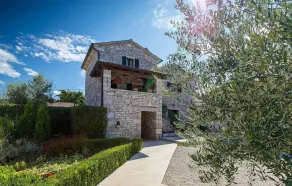 Amazing home in Porec - Image 4