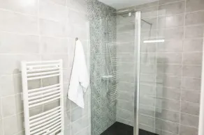 Unlisted listing - Image 3
