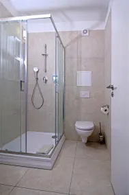 Ikaros Hotel Bratislava - Image 4