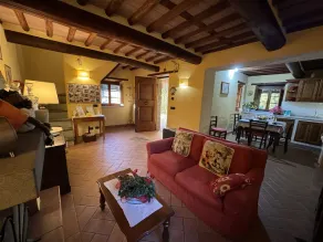 Landhaus in Pescaglia mit 3 Schlafzimmern 6 Schlafplätzen - Image 3