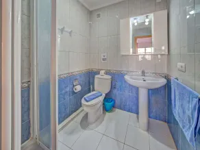 Lovely apartment for 5 people with WIFI, pool, A/C, TV, terrace and pets allowed - Image 2