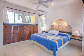 Romantic King Studio Suite - Del Sol Beachfront - Image 4