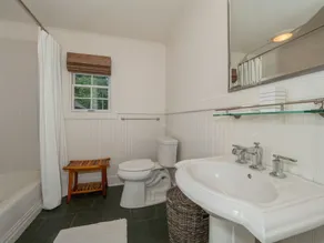 Two Bedroom Cottage Close To Town - Image 4