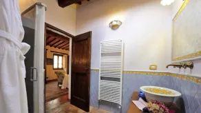 Villa con piscina privada, jardín y sauna - Image 5