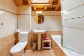 Nuovissimo chalet da 5 camere da letto a Portes du Soleil, può ospitare fino a 12 persone, Wifi gratuito - Image 2