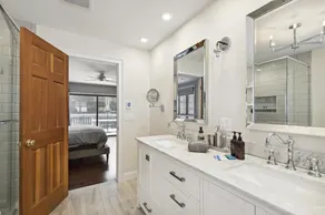 Pine Lodge: 4 br, fireplace, a/c, pool table, pond and deck! - Image 3