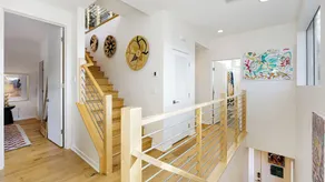 Silverlake Sunset Treehouse Art-filled Escape w/ Jacuzzi + Sauna Avantstay - Image 2