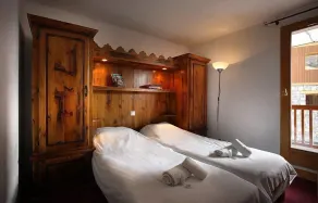 Appartement spacieux et cosy \"Skis aux pieds\" | Balcon / Terrasse + Cheminée - Image 5
