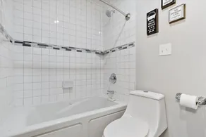 Charm City Homestay in Washington Village - Image 3