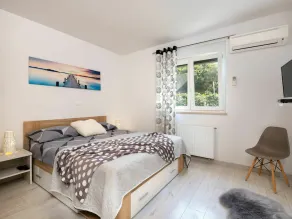 Wonderful private villa for 8 people with WIFI, A/C, private pool, TV and terrace - Image 3