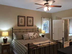 Lovely Private Setting - Image 3