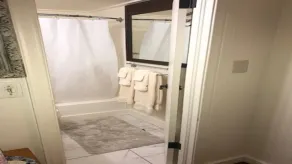 Mysig stuga inbäddat vid en Babbling Creek belägen mellan Highlands och Cashiers. - Image 2