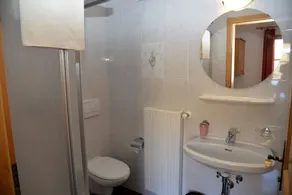 Vacation apartment \"Dorfblick\" with large balcony, morning sun, quiet location, pure nature - Image 2