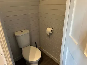 Deluxe Glamping Pod with Hot Tub - Image 2