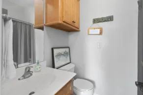 4BD 3BTH, Lakeview, huge covered outdoor patio Firepit, and Fishing @ Jolie Vue - Image 5
