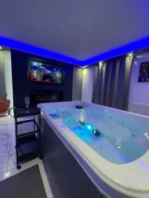 ❤️Suite with Jacuzzi privé❤️ 20min from Fontainebleau - Image 4