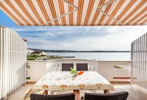 Apartamento en Kustici con Seaview, Balcón, Acondicionador, WIFI (3589-3) - Image 2