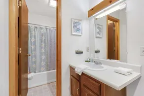 Sunrise A-112: Ski-In/Ski-Out Sunday River Condo - Image 3