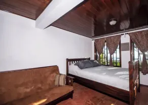 Spacious 3 bedroom villa with the best ocean views! - Image 5