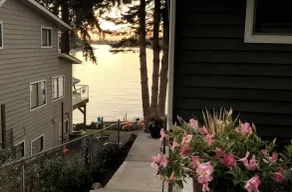 Lakefront Apartment on Beautiful Lake Tapps, Spectacular Views - Image 5