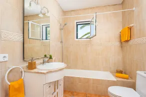 Villa Mirador by Villa Plus - Image 2
