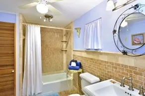 Amelia's Hideaway ~ Skjult Courtyard Villa med privat pool - Image 3
