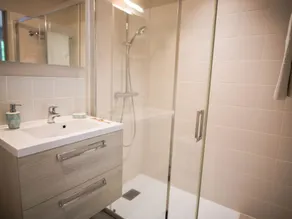 Encantadora casa con spa, cerca de bosque, ideal para relajarse y disfrutar de la naturaleza - Image 3