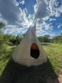Hideout på Palo Duro Canyon. Rustik hytte på 6. 5 afsondret hektar. Kæledyr er velkomne. - Image 3