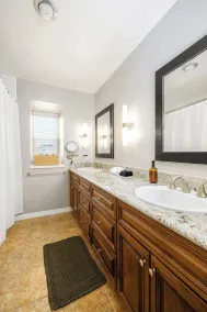 Hot Tub Pool 3Bed Home - Image 3