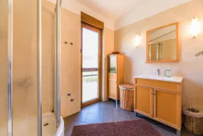 Holiday apartment with balcony and sea view - Image 3
