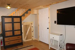 Beautiful, Fully Renovated Shellcamp Lake NH Home with private dock - Image 3