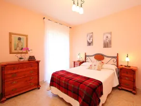 Beautiful private villa for 6 guests with private pool, WIFI, TV, patio and pets allowed - Image 5