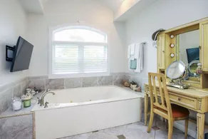 Captiva Village Home - Image 5