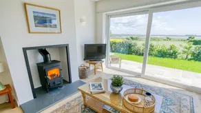 Ynys Las -  a sea view that sleeps 4 guests  in 2 bedrooms - Image 2