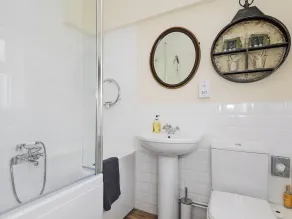 3 bedroom accommodation in Denford, near Thrapston - Image 4