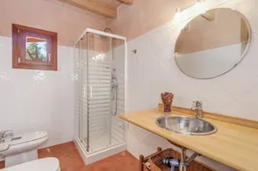 Ampia masseria con piscina e giardino – Finca Es Vinyo - Image 4