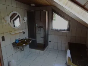 Vacation home with two apartments at 900 m and magnificent views - Image 2