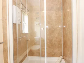 15 THE DELL, pet friendly, character holiday cottage in Mundesley - Image 3