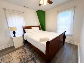 Entire Beautiful Grove Home - Image 4