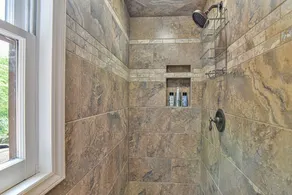 Bent Creek Chalet, Sauna,Jacuzzi,Fire pit and OD shower - Image 5
